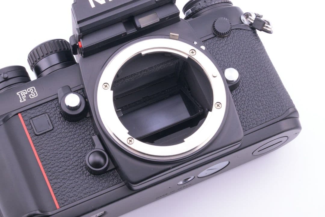 フィルムカメラ Nikon F3P + Ai-S 50mm F1.2