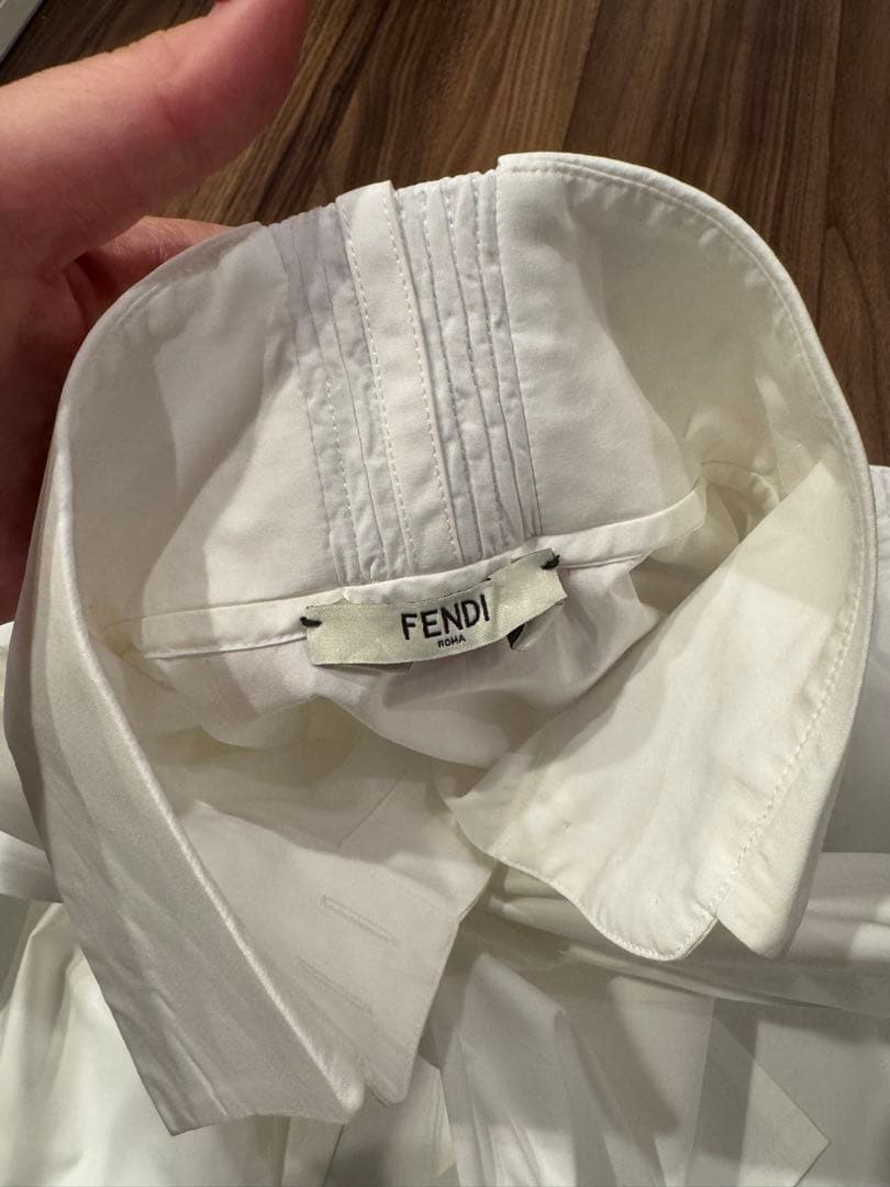 FENDI リボン付きシャツ 訳あり激安