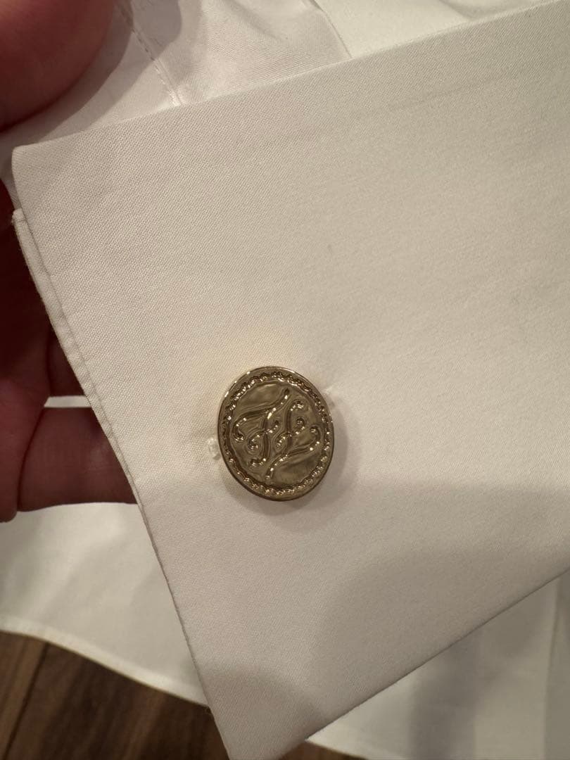 FENDI リボン付きシャツ 訳あり激安