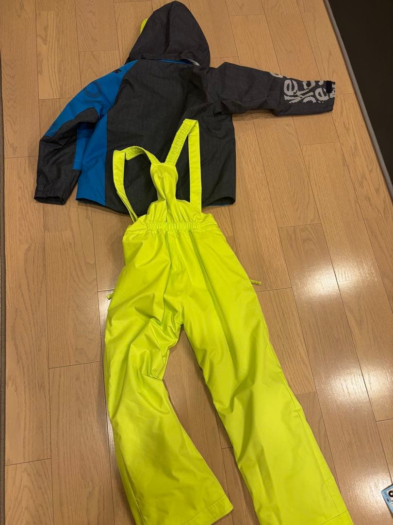 【美品！】スキーウェア　デサント　子供用　140