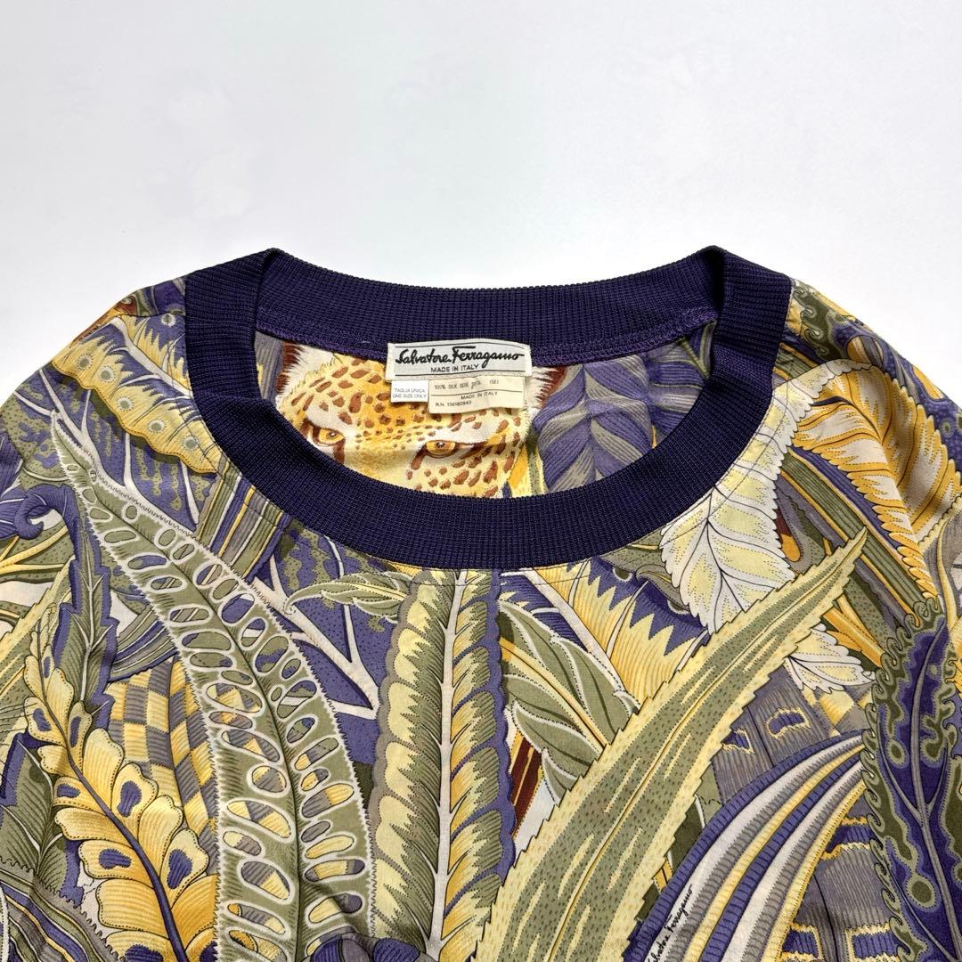 【美品】サルバトーレフェラガモ　シルクブラウス　カットソー　アニマル柄