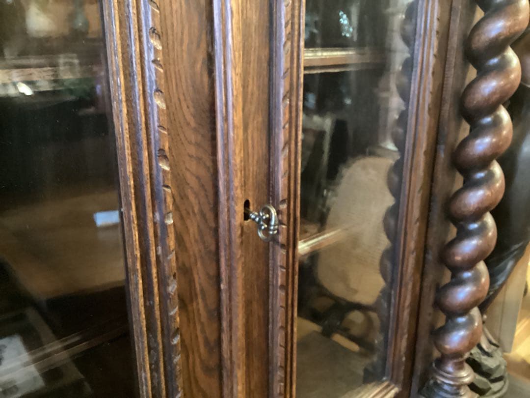 19世紀 アンティークフレンチ　オーク　ルネッサンス　ハントスタイルキャビネット