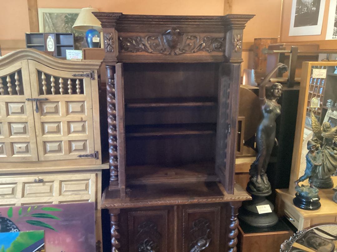 19世紀 アンティークフレンチ　オーク　ルネッサンス　ハントスタイルキャビネット
