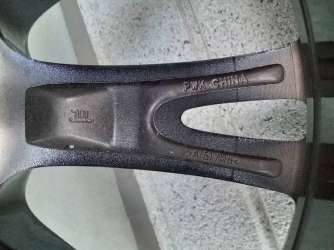 Tesla Mobel Y テスラ　モデルY ホイール1本