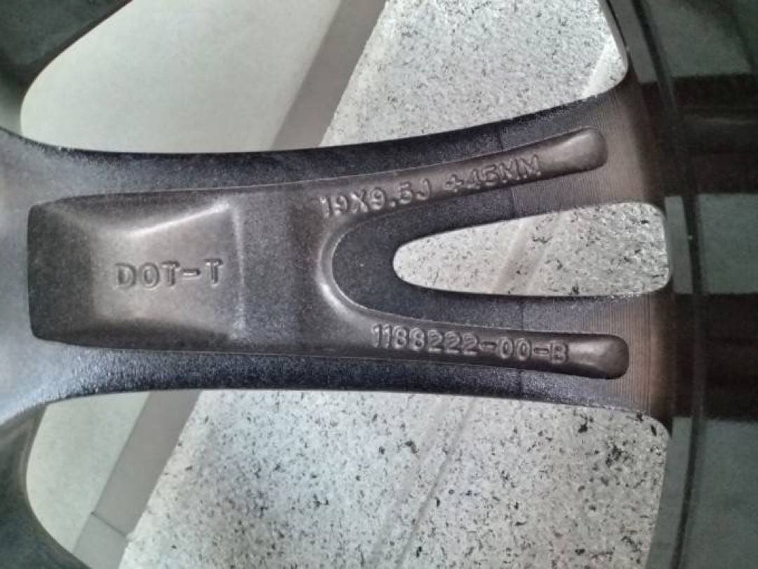 Tesla Mobel Y テスラ　モデルY ホイール1本