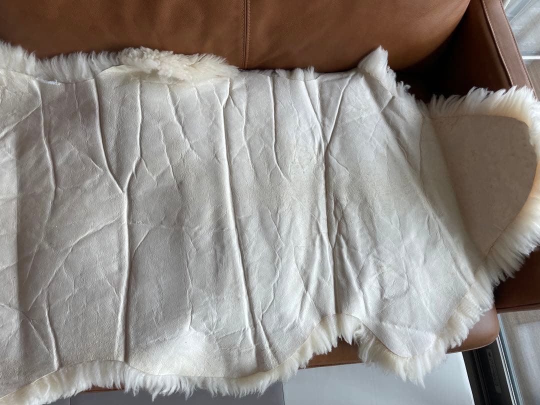 【値下げ】ラムスキン ムートンラグ　羊皮ラグ　200センチ