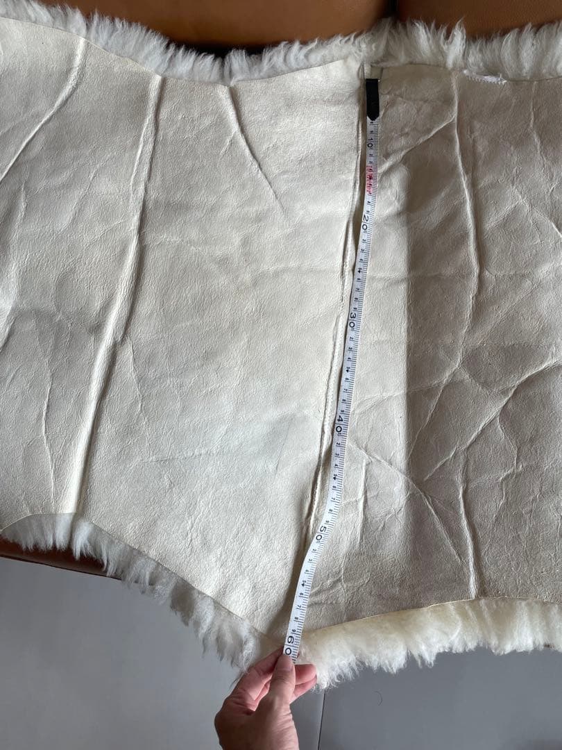 【値下げ】ラムスキン ムートンラグ　羊皮ラグ　200センチ