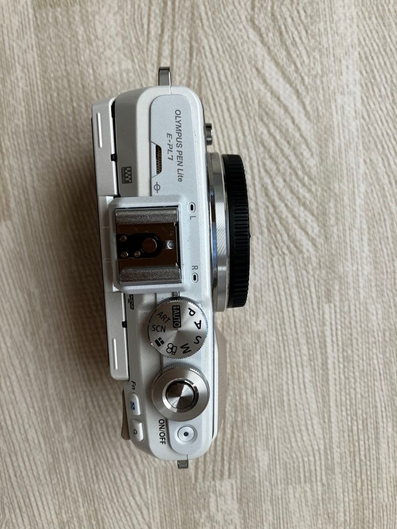 OLYMPUS PEN Lite e-pl7 ミラーレス一眼　ジャンク品