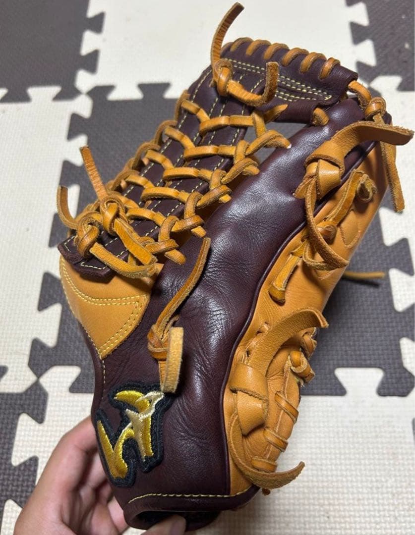ワールドペガサス　内野用グローブ　キムハソンモデル
