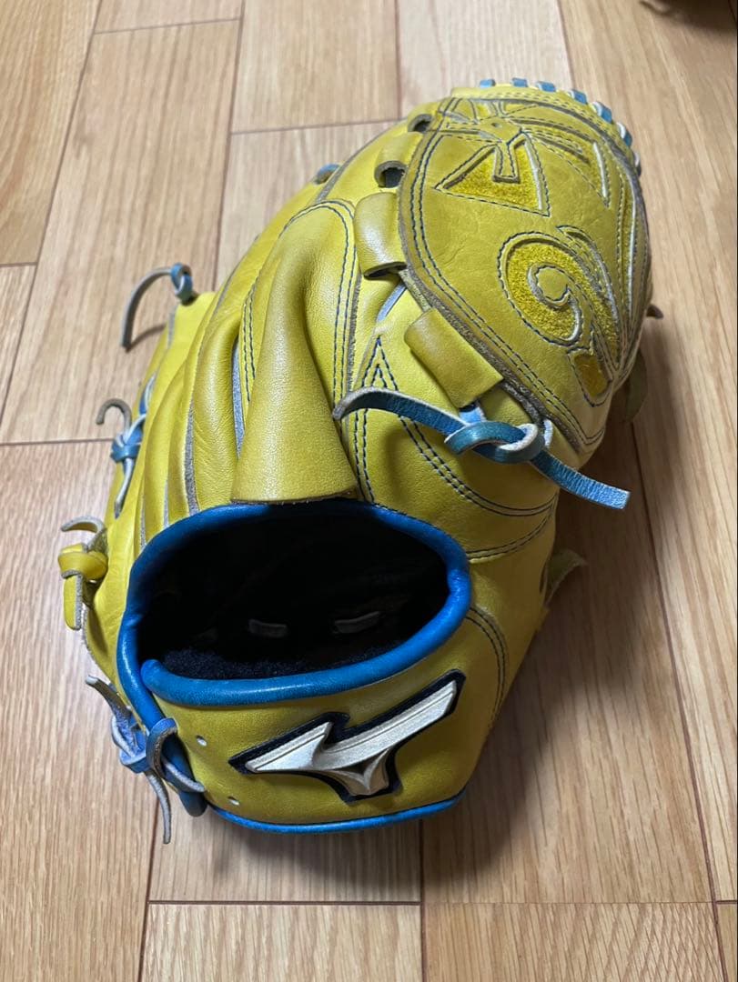 Mizuno Global Elite 軟式オーダーグローブ