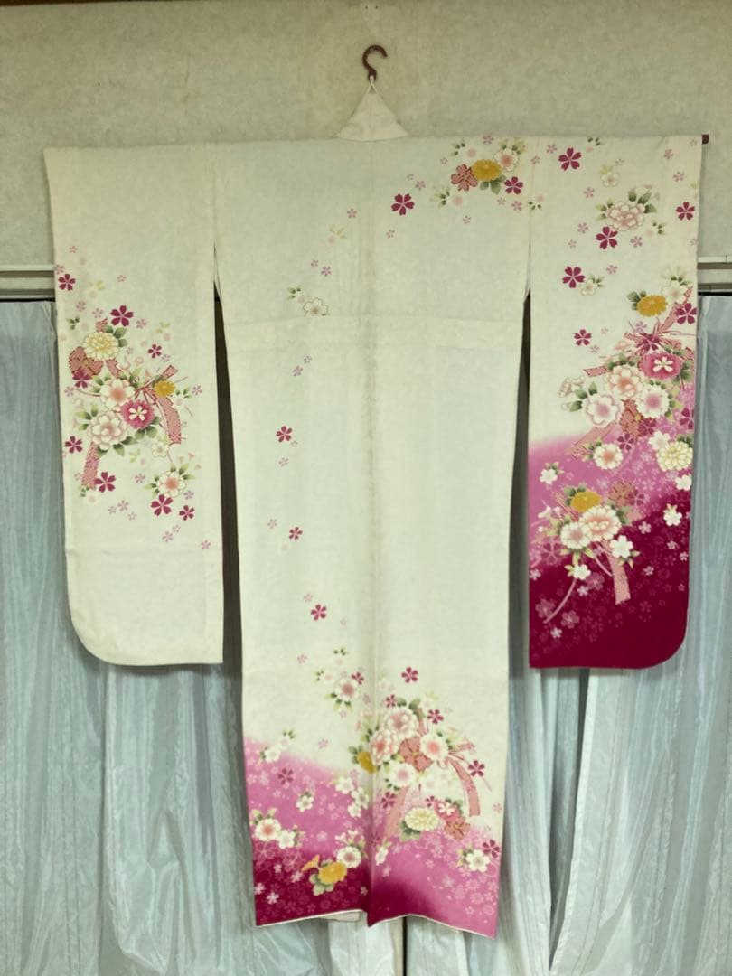 成人式用 振袖 一式セット　着物ハンガー付き