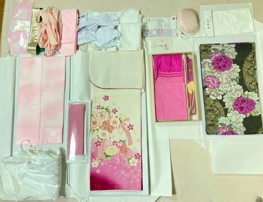 成人式用 振袖 一式セット　着物ハンガー付き