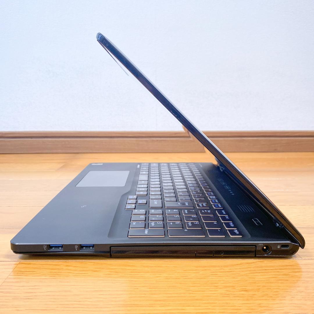 オフィス2021✨4コアi7 メモリ16 SSD480 富士通ノートパソコン