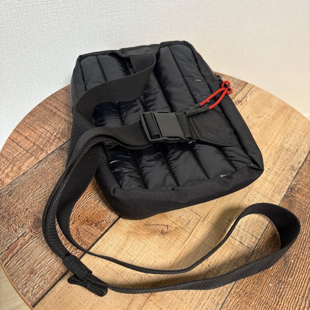 【希少】Columbia× STAR WARS ダース・ベイダー ボディバッグ