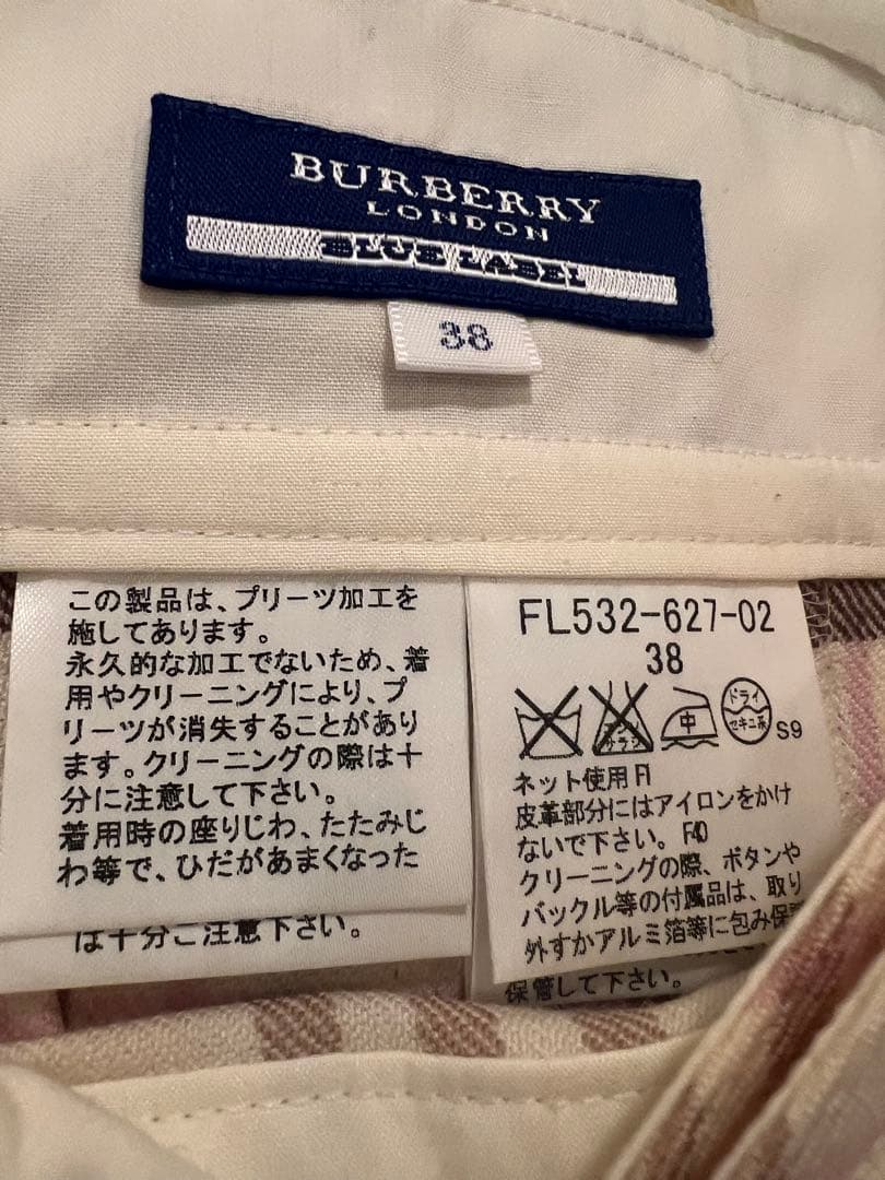 バーバリー　ロンドン　ブルーラベルチェック柄ミニ丈プリーツスカート　美品