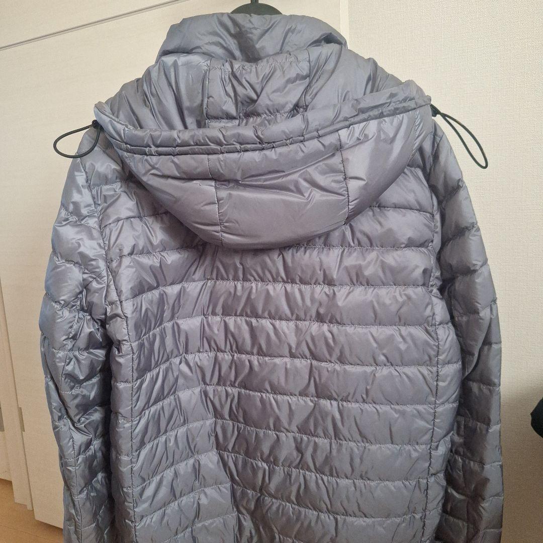 タトラス　ライトダウンジャケット