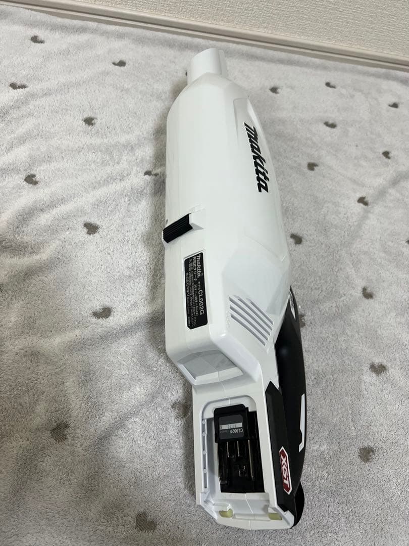 Makita 40Vmax 充電式掃除機2.5Ahバッテリー、急速充電器付