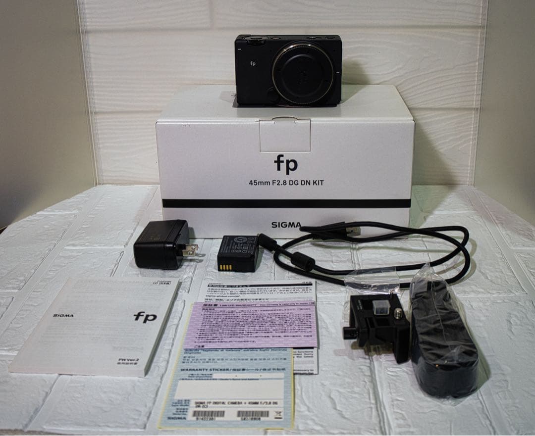 SIGMA fp ボディ+ アクセサリー他