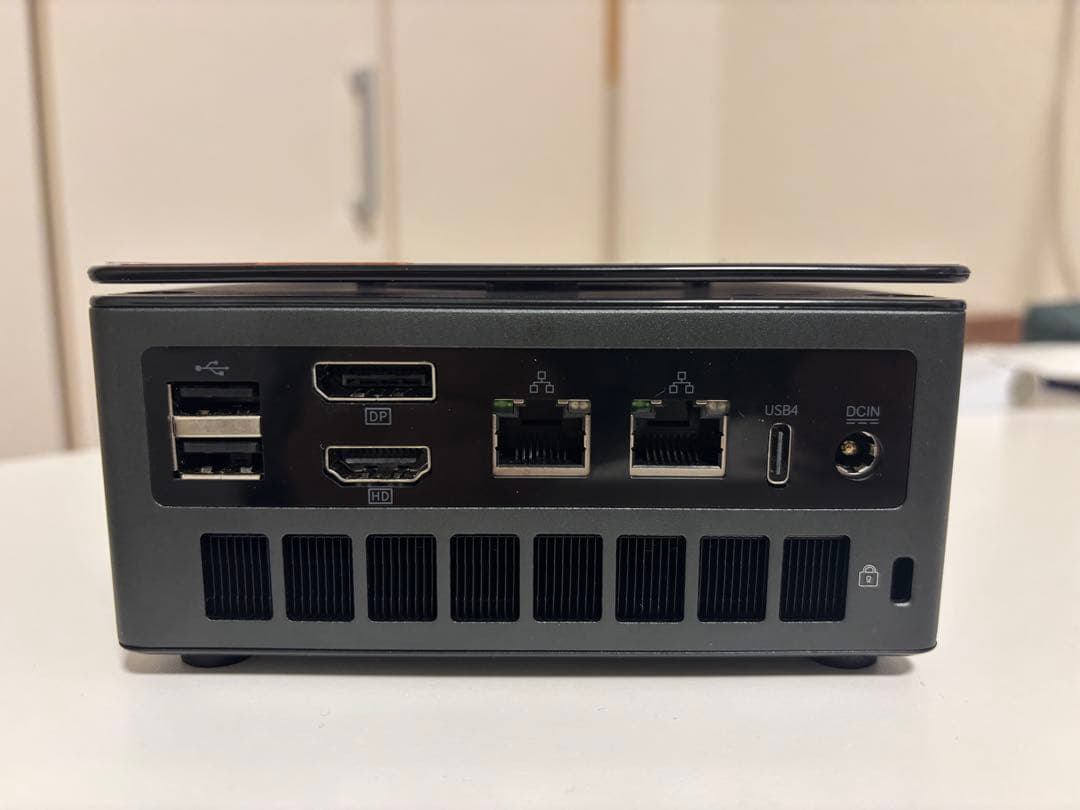 ミニPC Ryzen7 8845HS 64GB DDR5 1TB SSD