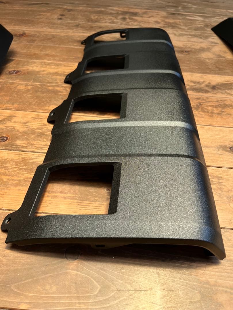 送料込み　ランドクルーザー250純正フロント、リアバンパーセット　チッピング塗装