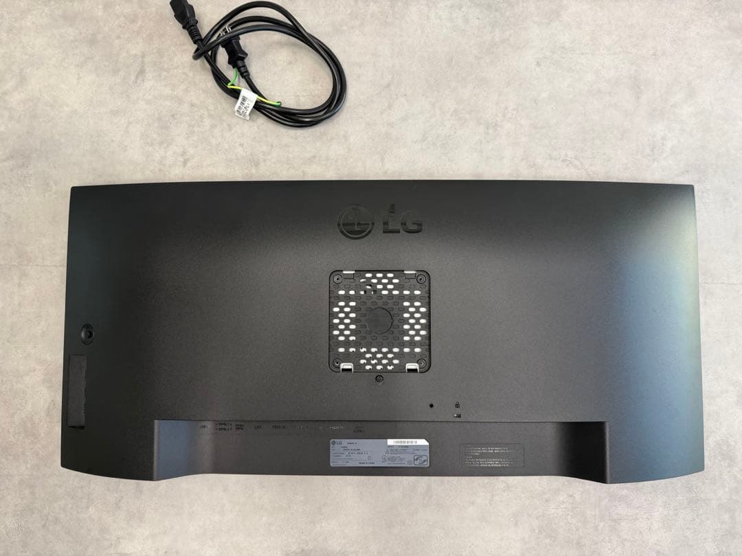 【LG ディスプレイ】34インチ/曲面型ウルトラワイド(3440×1440)