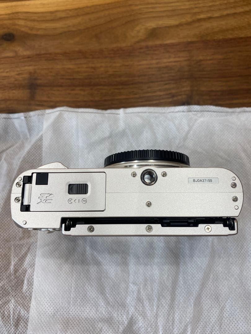 【超美品】OLYMPUS PEN E-PL9 EZダブルズームキット