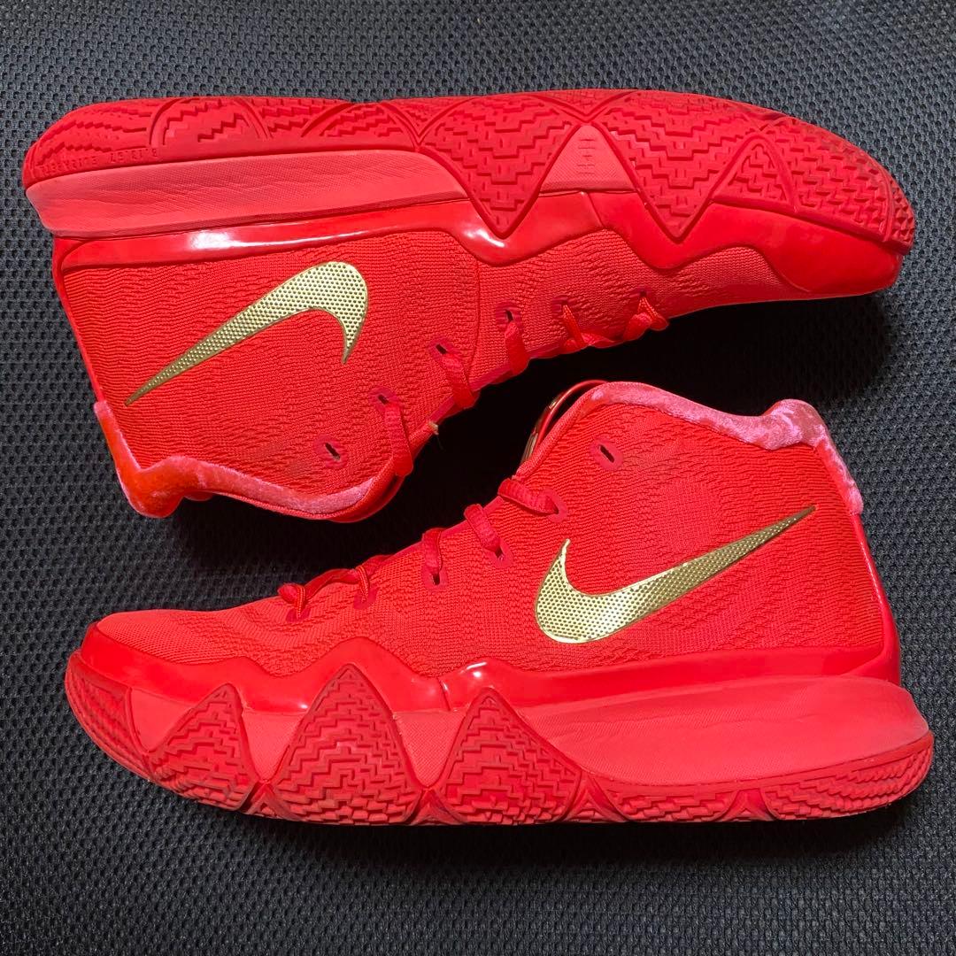 超美品Nike Kyrie 4 EPナイキカイリー4バッシュ29cm