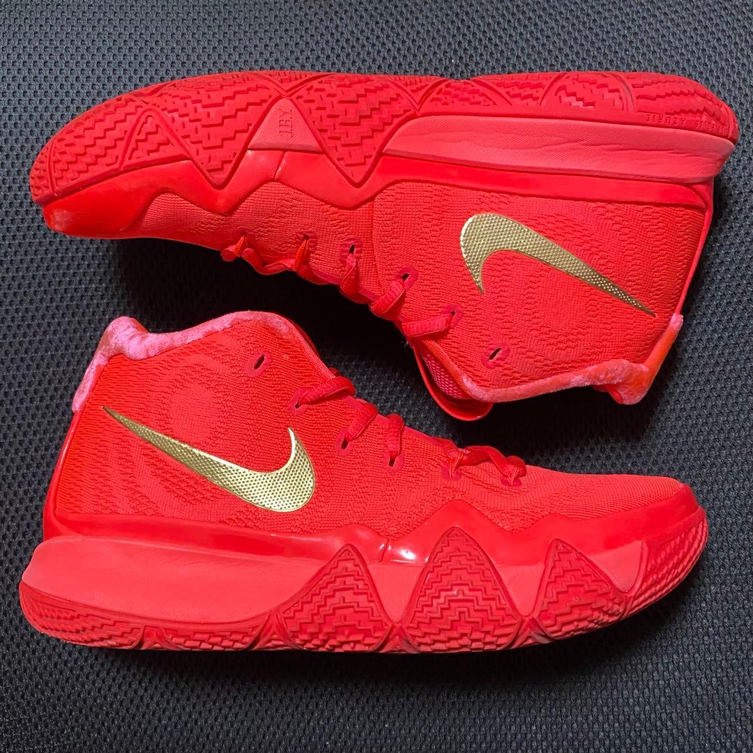 超美品Nike Kyrie 4 EPナイキカイリー4バッシュ29cm