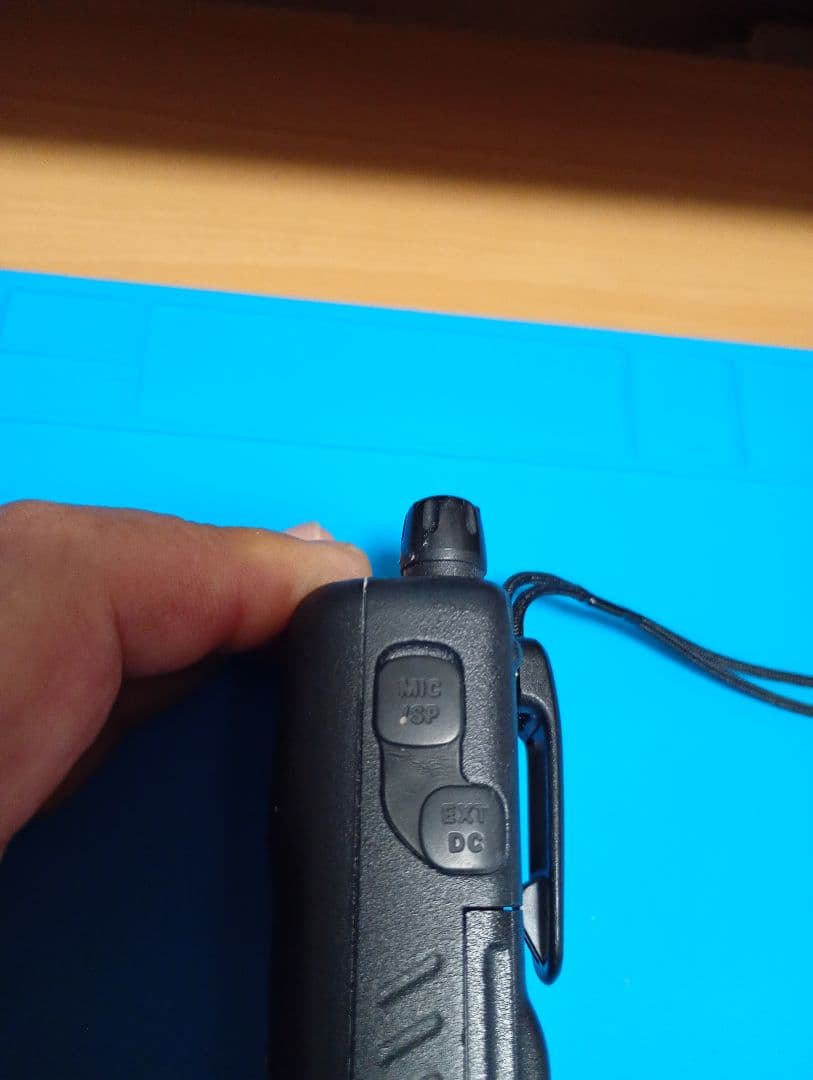 YAESU・VX-5・八重洲無線・３バンドハンディー