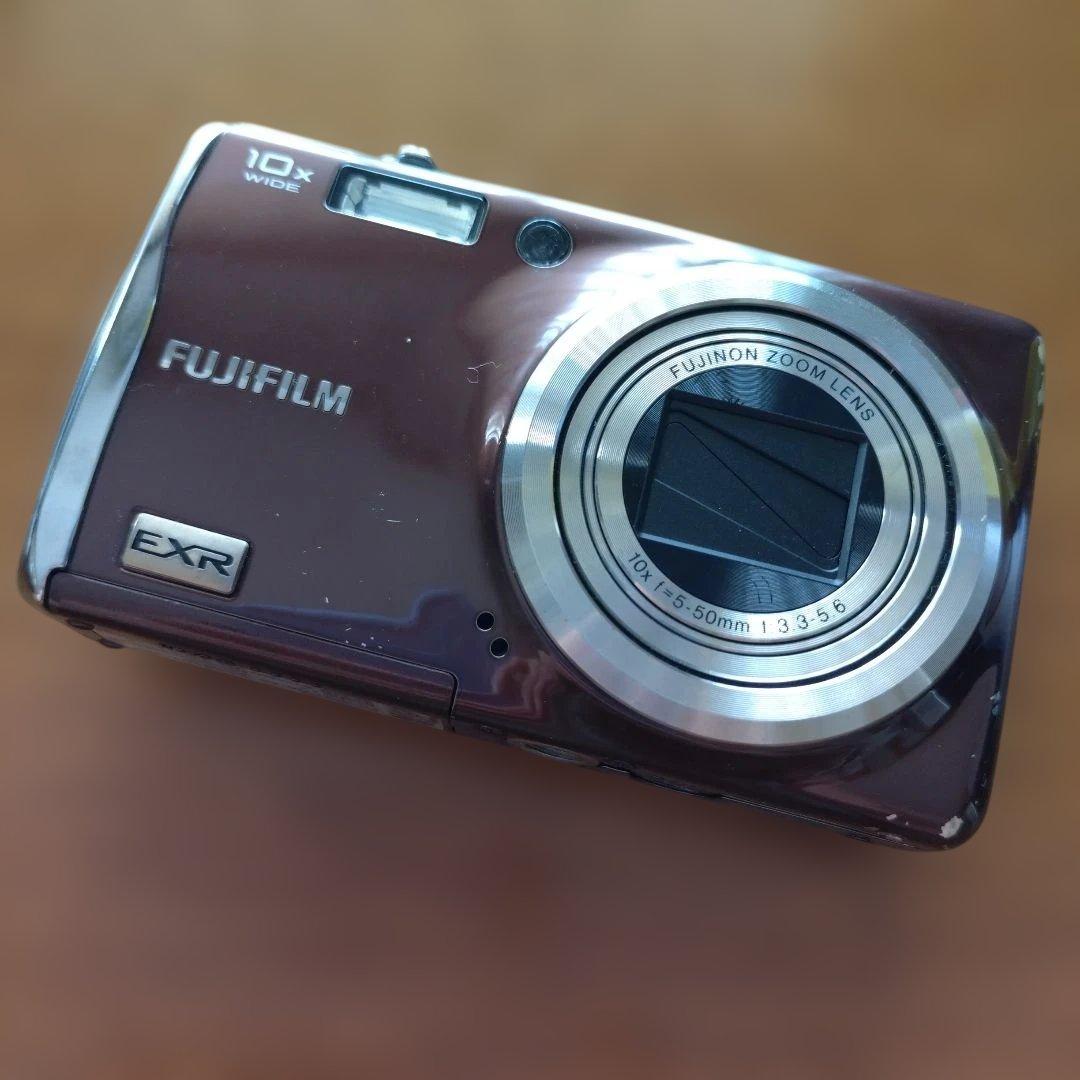 FinePix F70 EXR　フジフイルム