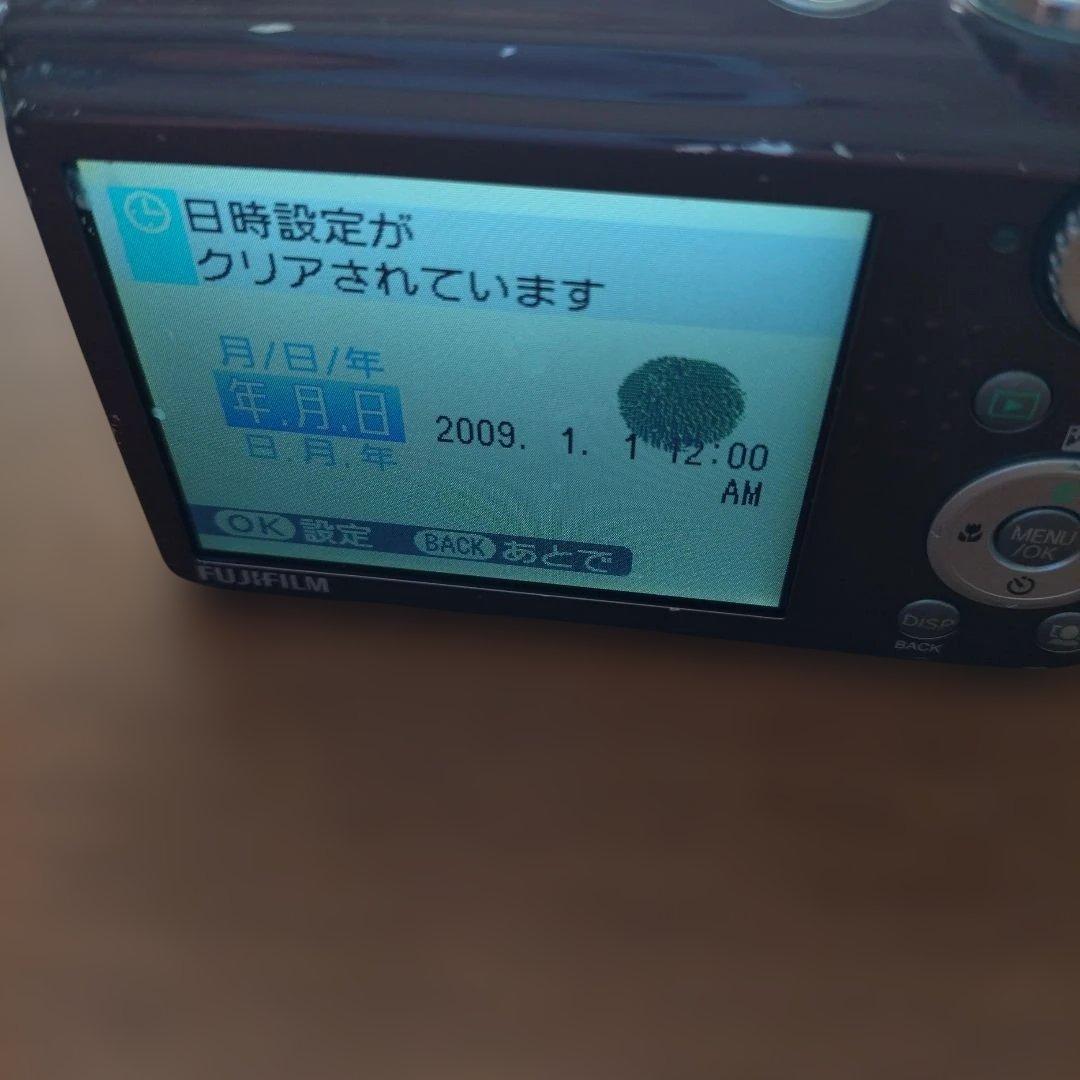 FinePix F70 EXR　フジフイルム