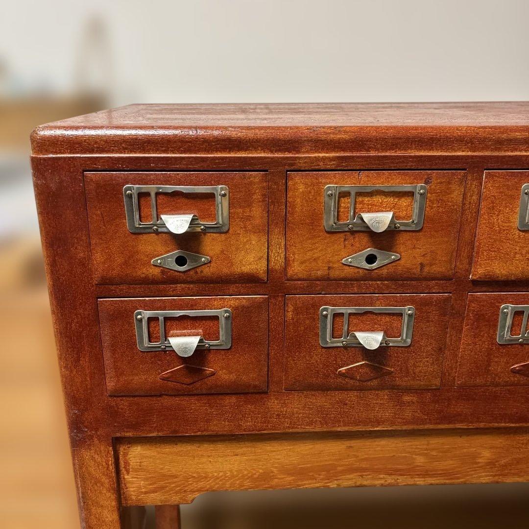 図書館で使われていたキャビネット