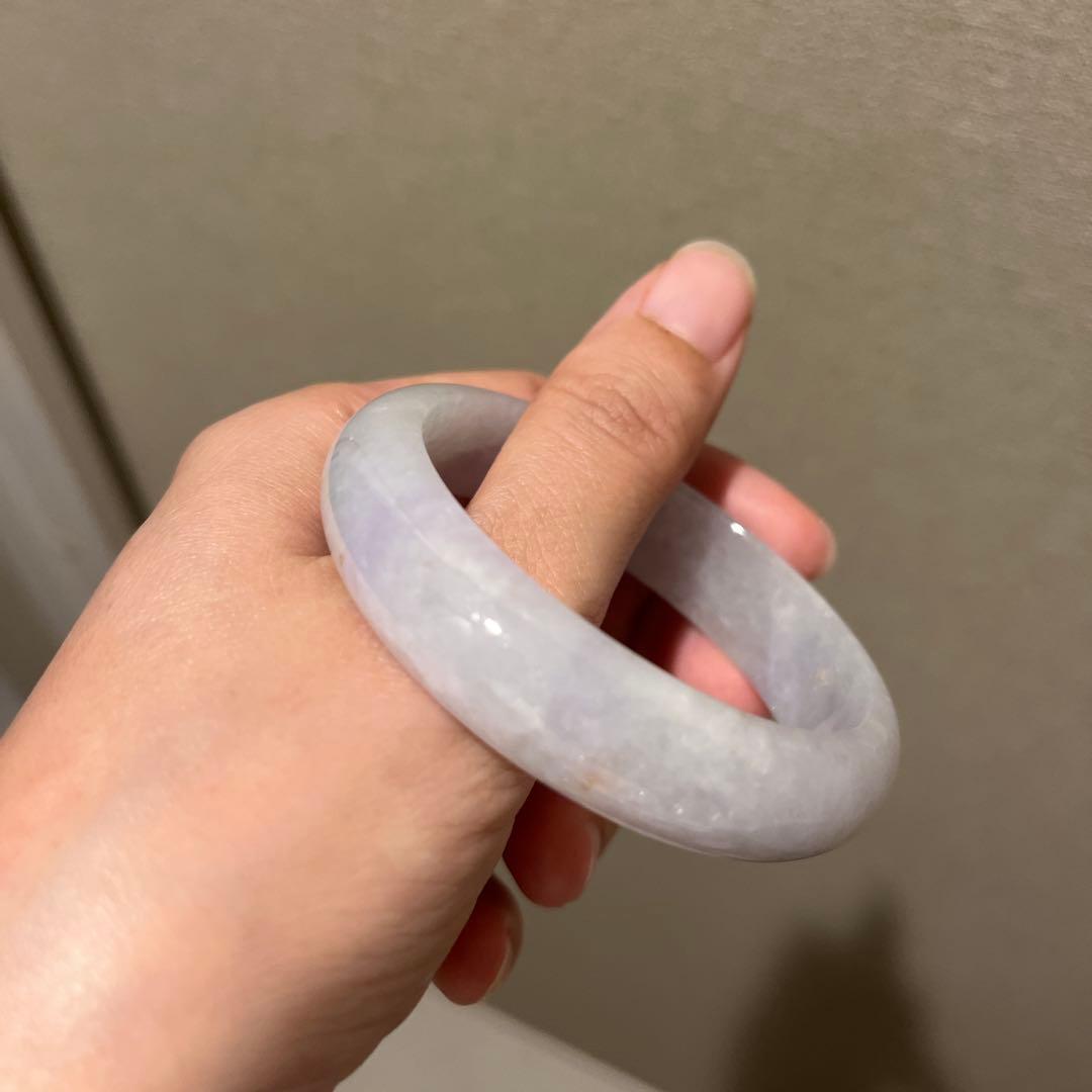 【鑑別書付】ミャンマー産本翡翠のバングル(高透過度:内径55ミリ)