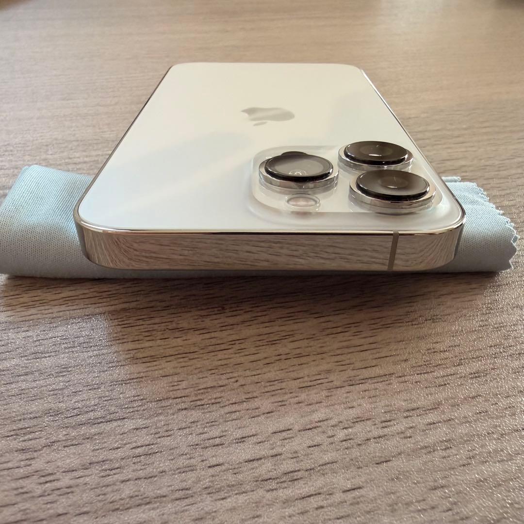 土日セール【美品】iPhone 13 Pro シルバー 128GB SIMフリー