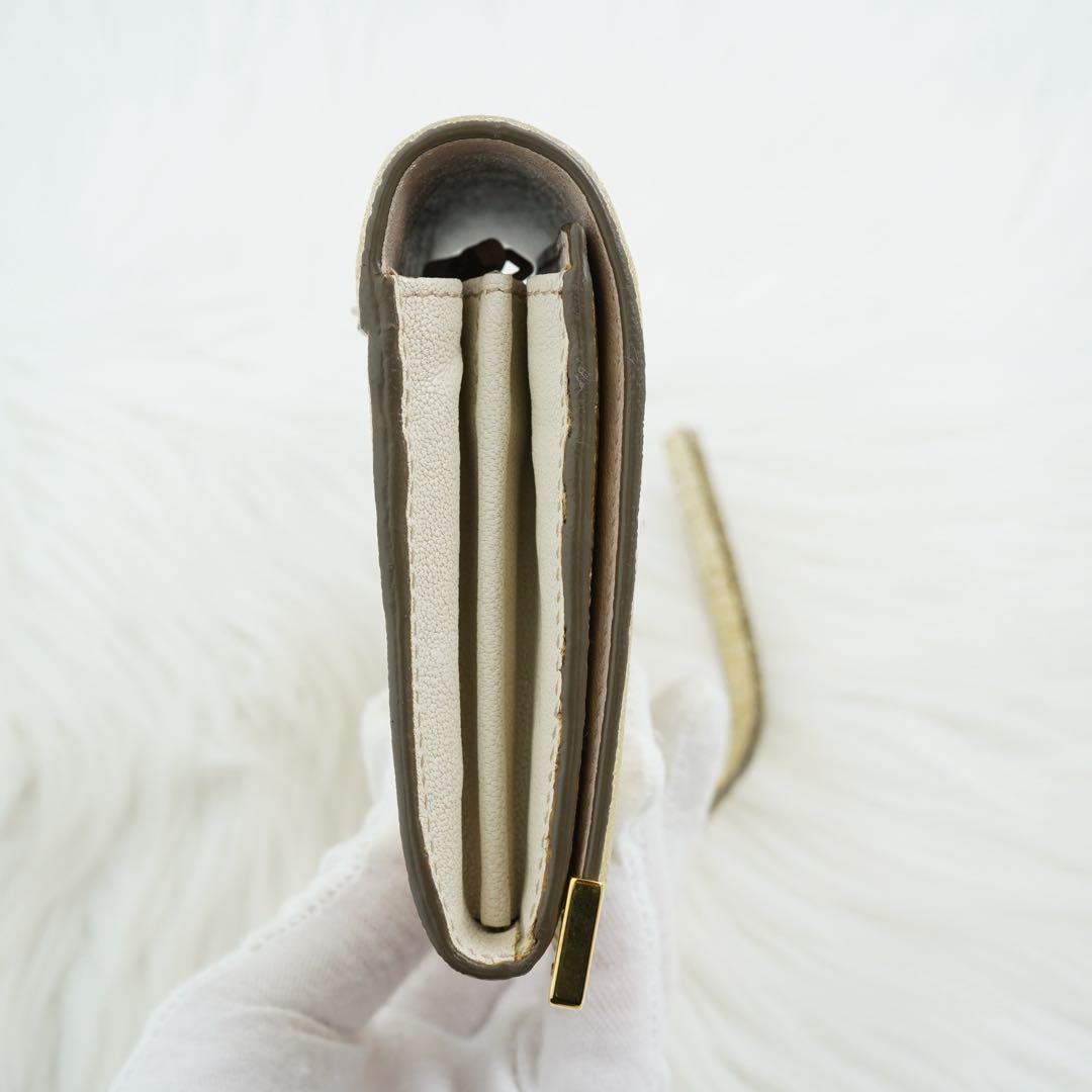 新品未使用品　箱付き　Chloe クロエ　長財布　レザー　ベルト　ゴールド