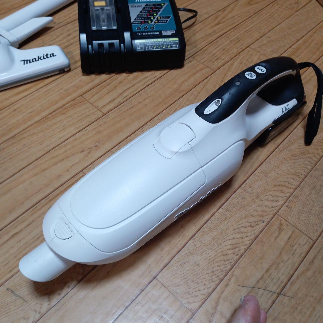 マキタ18V充電式クリーナーCL182FD 純正バッテリー、純正急速充電器付