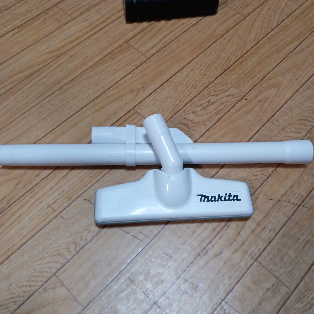マキタ18V充電式クリーナーCL182FD 純正バッテリー、純正急速充電器付
