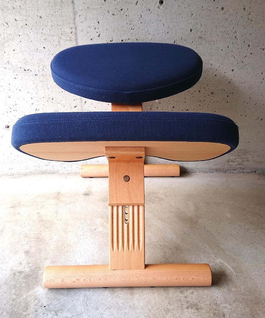 【良品】サカモトハウス バランスチェアイージー 　（ブルー）