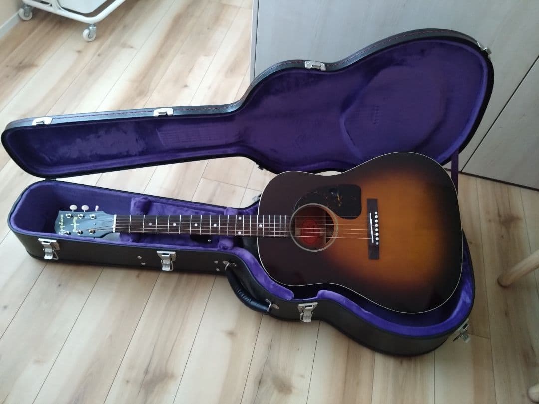 アコースティックギター サンバースト ハードケース付き