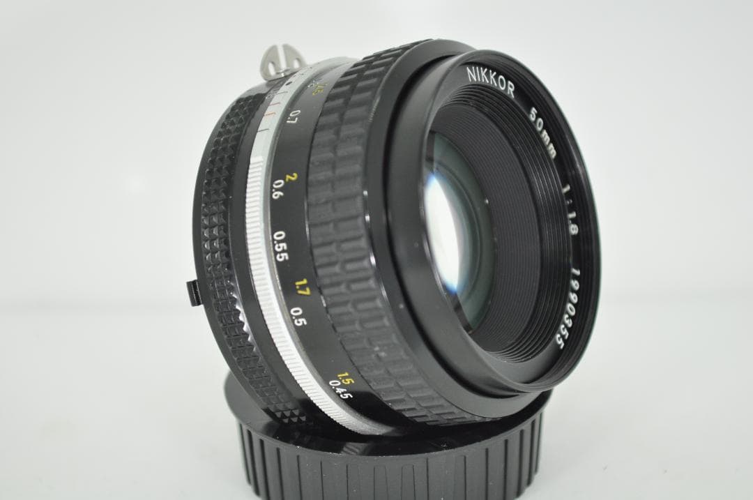 極美品　Nikon ニコン Ai NIKKOR 50mm F1.8単焦点レンズ