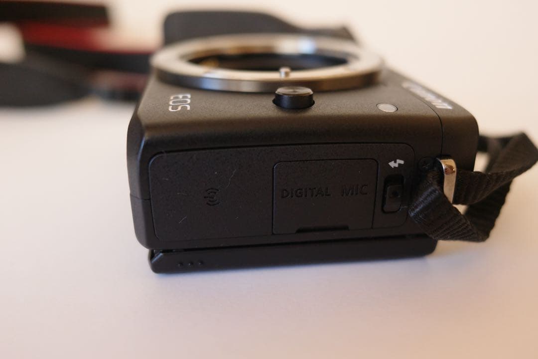 CANON EOS M3 ダブルズームキット ミラーレス一眼