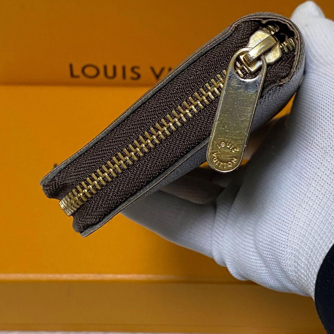ルイヴィトン　ジッピーウォレット　モノグラム　長財布　ラウンドジップ