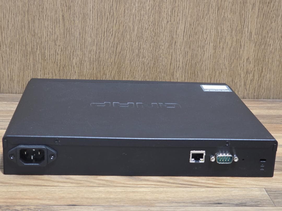QNAP QSW-M1208-8C マネージドL2SW