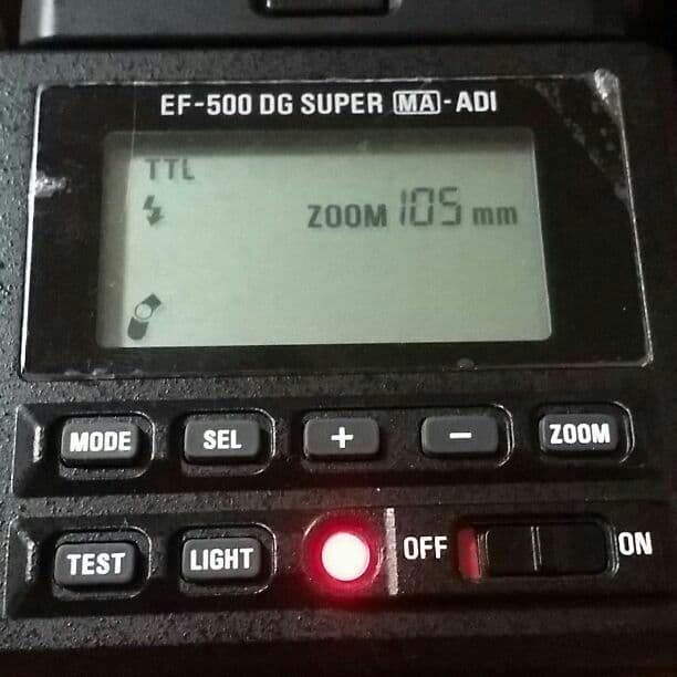 カメラフラッシュ SIGMA EF-500