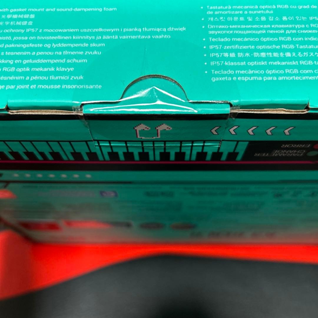 TUF Gaming Hatsune Miku Edition キーボード