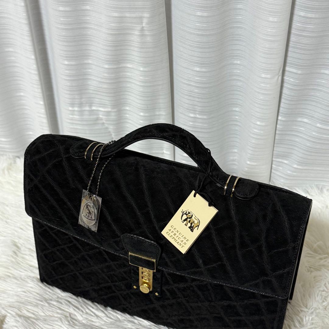 ⭐️新品⭐️　JRA　エレファントレザー　ハンドバッグ　ダイヤル錠　ブラック　象革