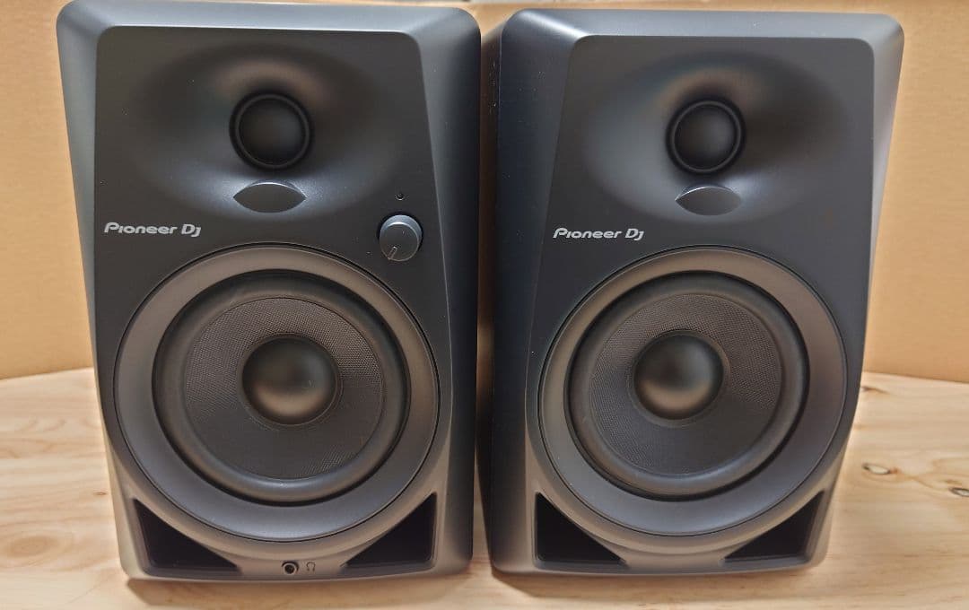 Pioneer DJ DM-40 アクティブモニタースピーカー