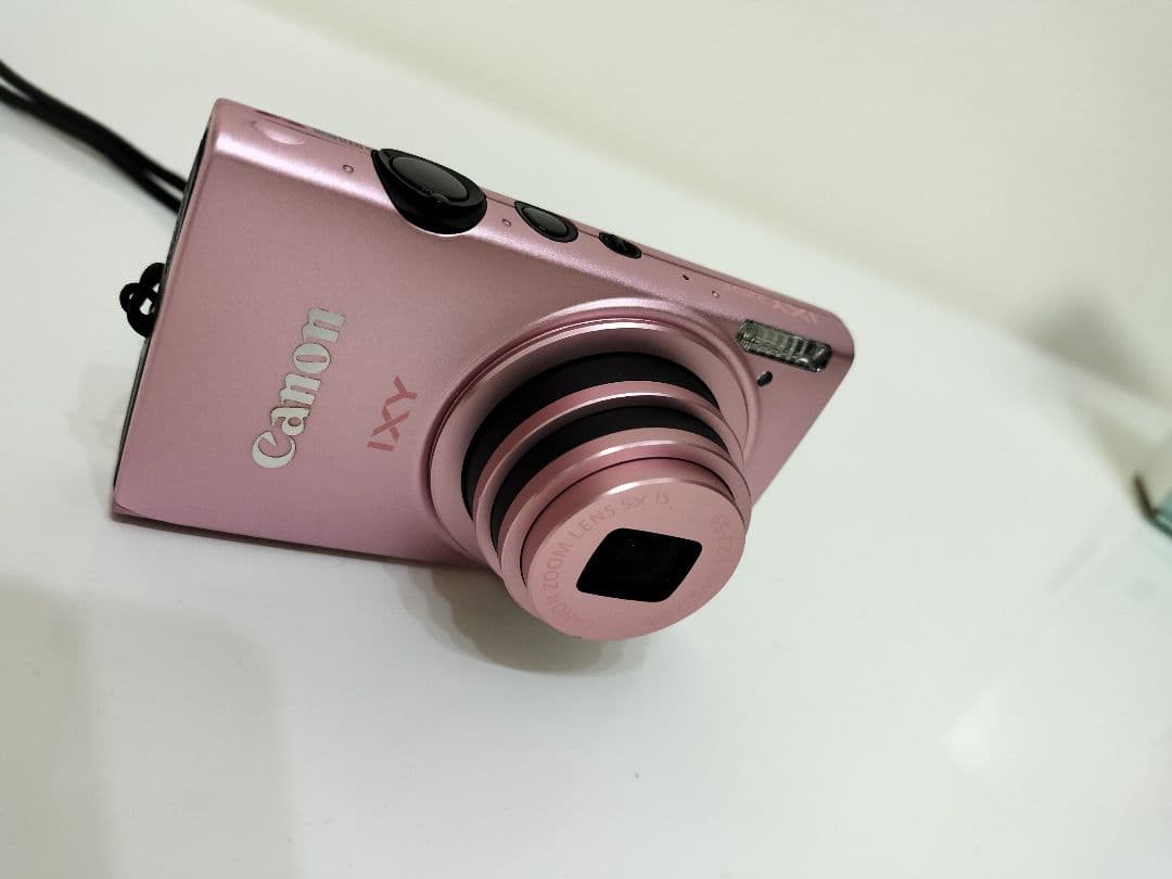 Canon IXY 220F ピンク 本体と付属品