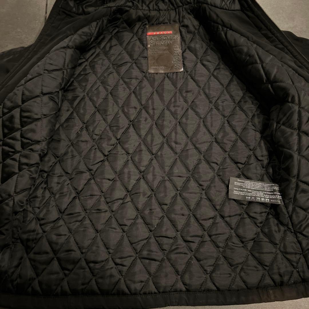 PRADA フード付きブラックジャケット