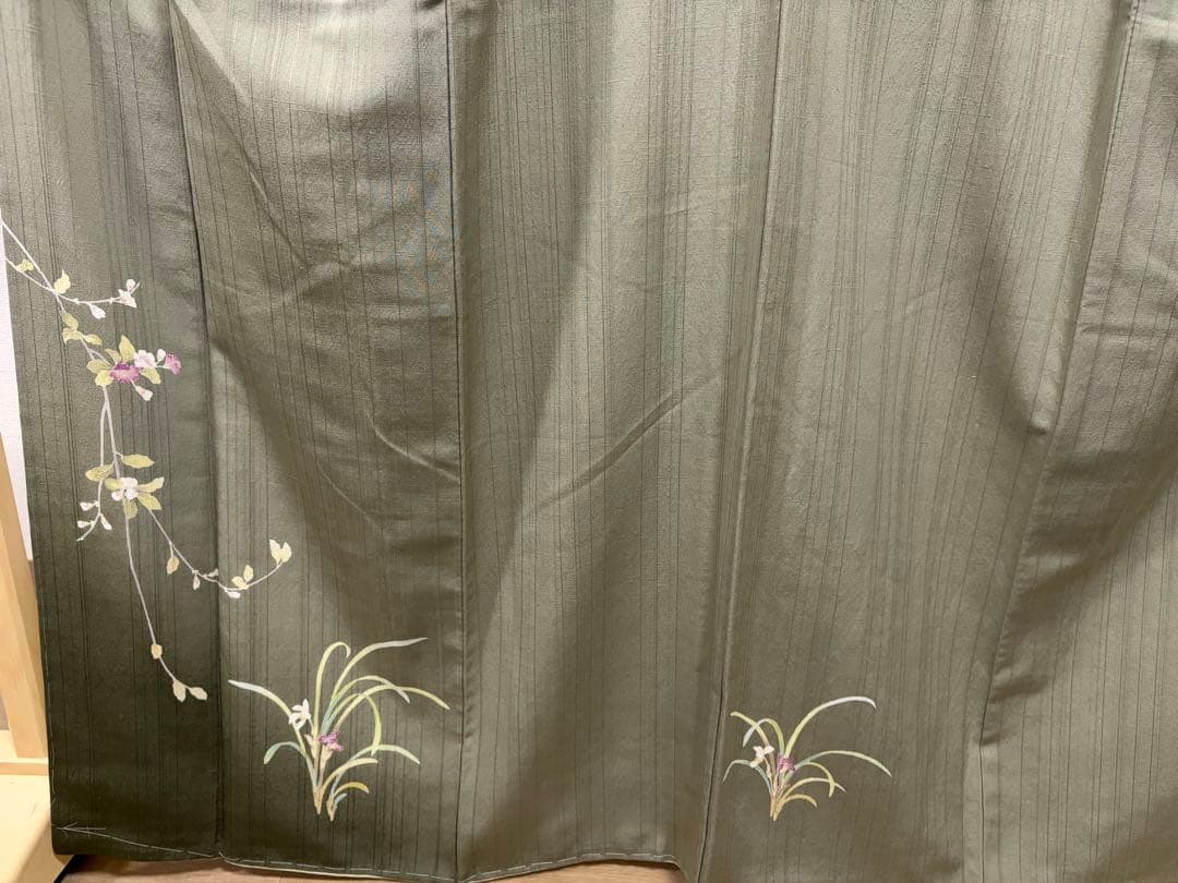 D 美品 十日町友禅 女流作家 遠田藤舟 花模様 緑 紬 正絹 袷 付下げ 着物